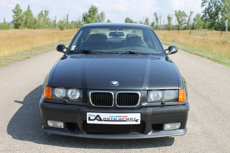 M3 E36 de 1993 avec 286ch et BVM