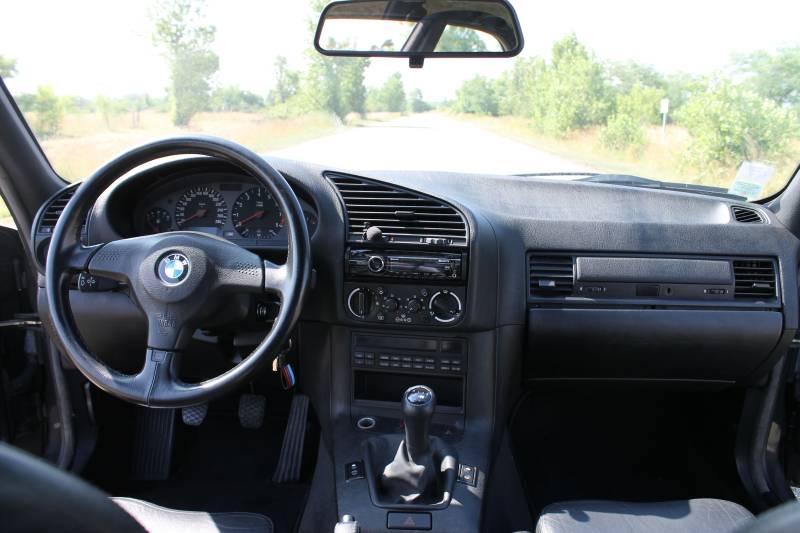 M3 E36 de 1993 avec 286ch et BVM