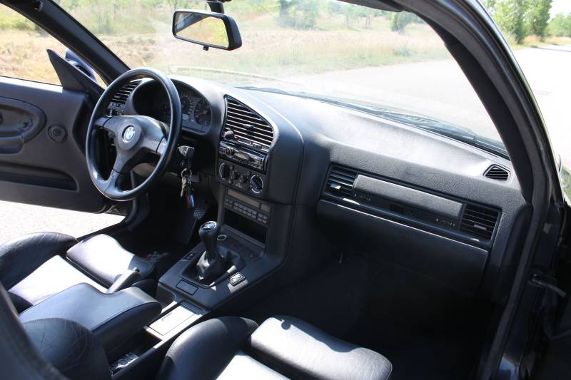 M3 E36 de 1993 avec 286ch et BVM