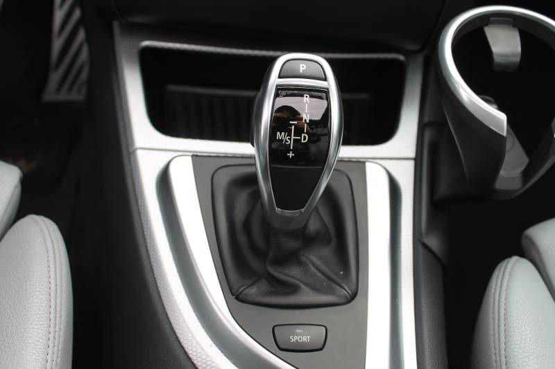 Dépôt Vente BMW Série 1 135i 2007 306ch proche de Lyon